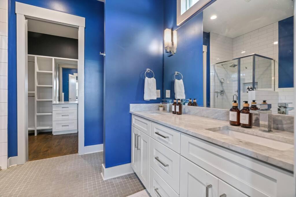 King Bed, Balcony, Covered Patio & Firepit! 8 Minutes From Broadway Nashville Exteriör bild