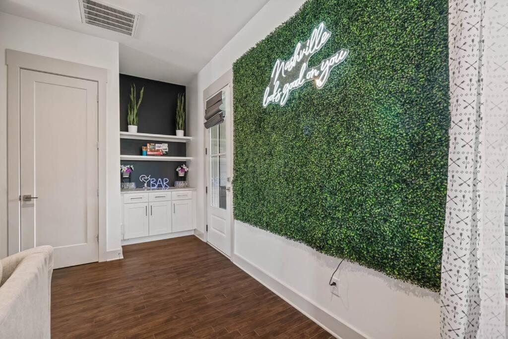 King Bed, Balcony, Covered Patio & Firepit! 8 Minutes From Broadway Nashville Exteriör bild