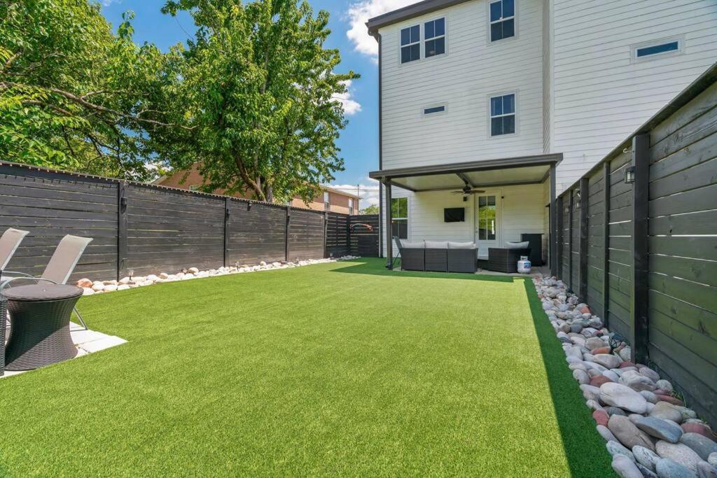 King Bed, Balcony, Covered Patio & Firepit! 8 Minutes From Broadway Nashville Exteriör bild
